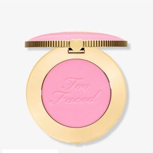 Too Faced Cloud Crush Blurring Blush - Candy Clouds